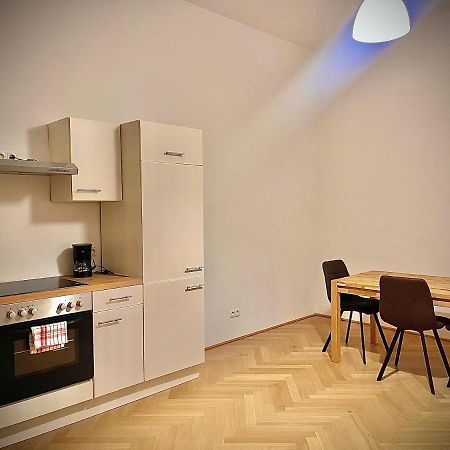 Wiedner Apartments Вена Экстерьер фото